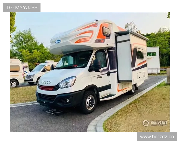 2.8T加6AT的强动力，优质上装加横床布局，大驰巨牛B型房车！